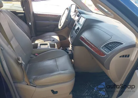 2012 Chrysler Town & Country Touring-L from USA, damaged, VIN 2C4RC1CGXCR267282